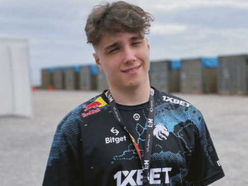 Larl：对阵Talon我们有点急了，Collapse的猛犸没能扭转局势